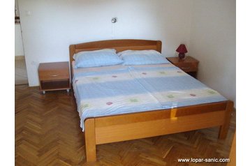 Pension de famille Lopar 7